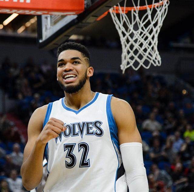 这场比赛的 这场比赛的